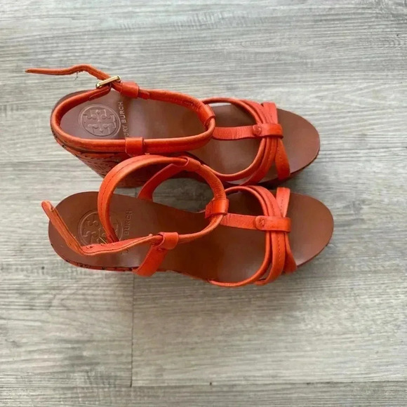 Tory Burch Ida Cutout Wedge Orange
Leather Sandals Size 7.5 comfy - Picture 5 of 9